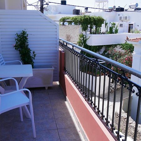 Hanna'S Apartments Палиохора Екстериор снимка
