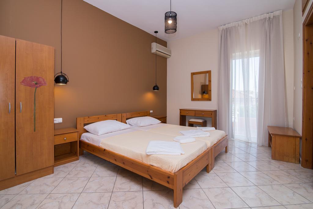 Hanna'S Apartments Палиохора Екстериор снимка
